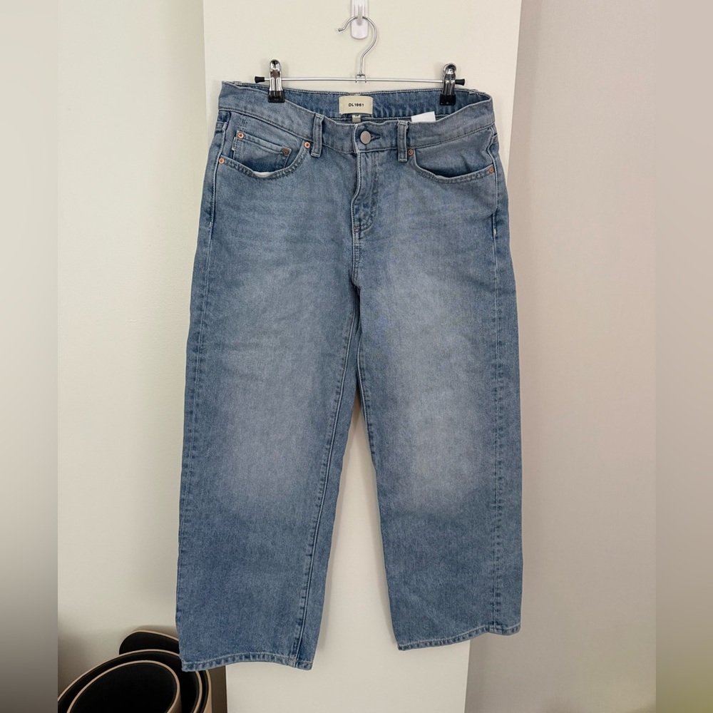 DL1961 women's Relaxed Light Blue Jeans